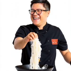 Chinese Cooking for Beginners: A Step-by-Step Guide by Hamlyn-0